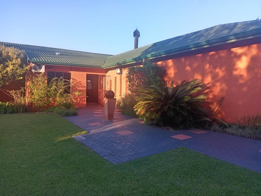 3 Bedroom Property for Sale in Sasolburg Ext 11 Free State